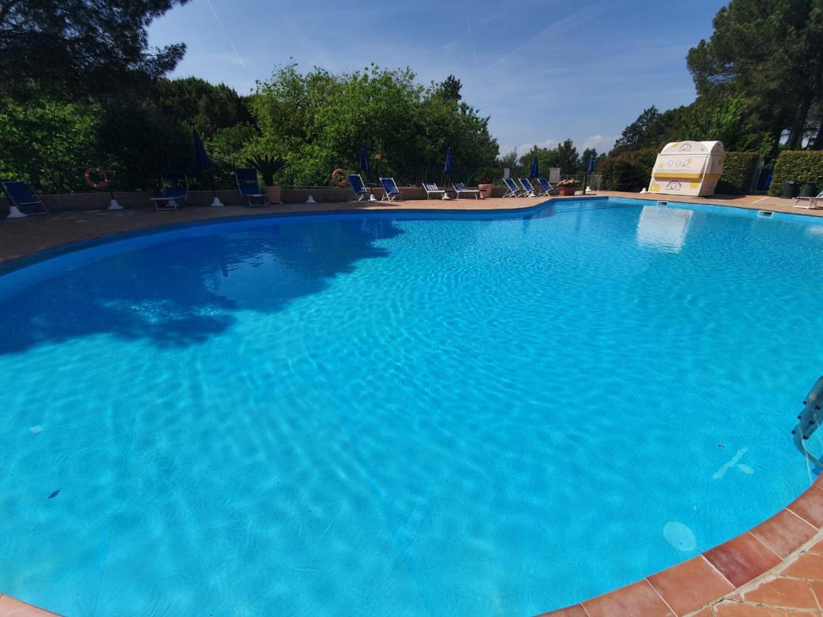 Toscana Holiday Village Montopoli in Val dʼArno Buitenkant foto
